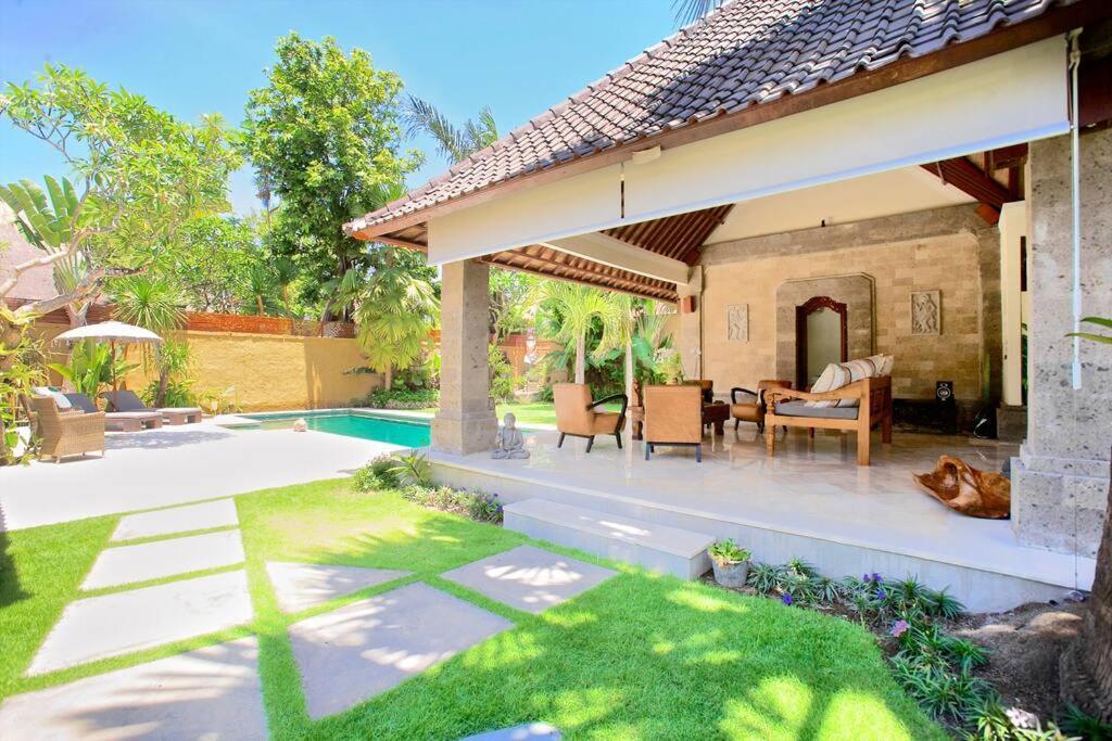 Tropical Oasis, Villa Mimba Sanur Exterior foto