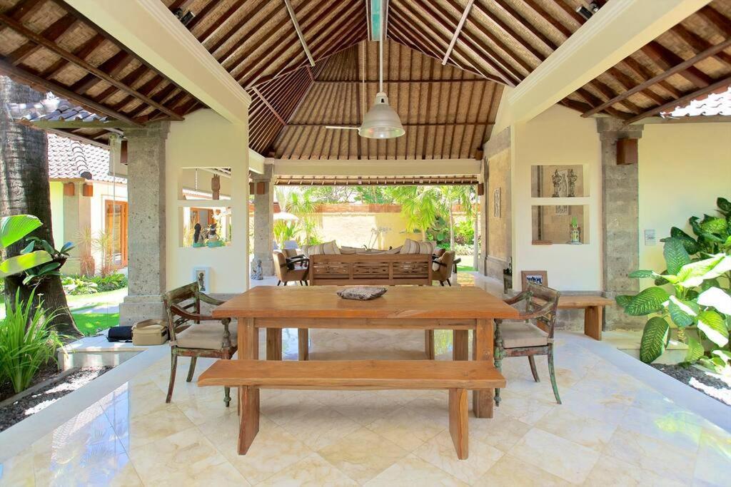 Tropical Oasis, Villa Mimba Sanur Exterior foto